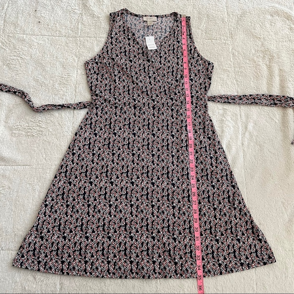 LOFT Outlet | Petite Floral Print Faux Wrap Tie Waist Dress *NWT* - Picture 12 of 12